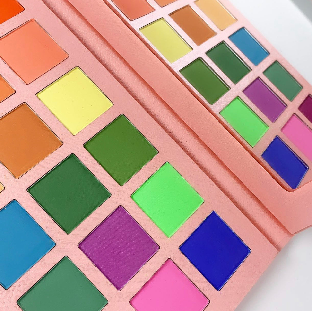 Vibrant Shadow Pallet
