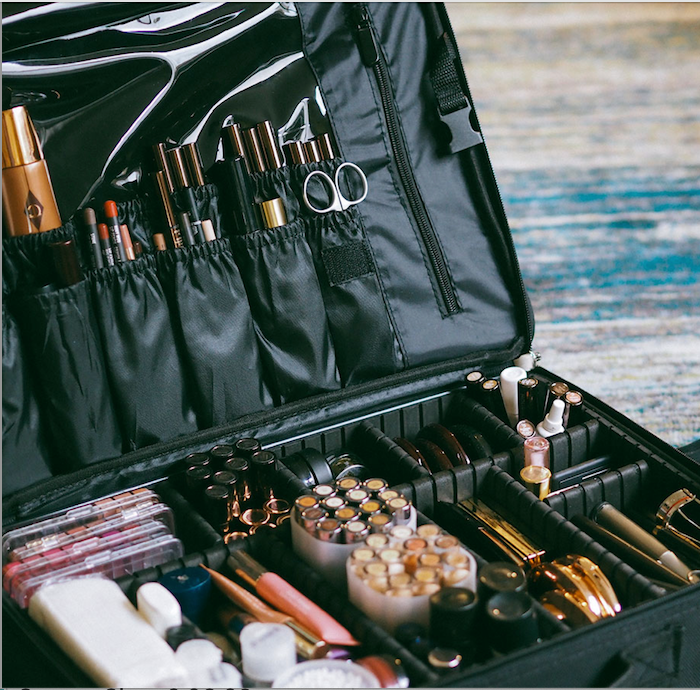 SHOP MAKEUP KIT